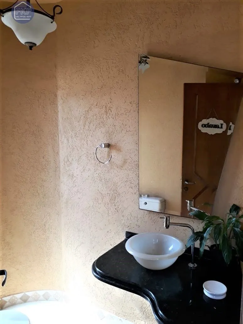 Imagem Casa 5 dormitórios!