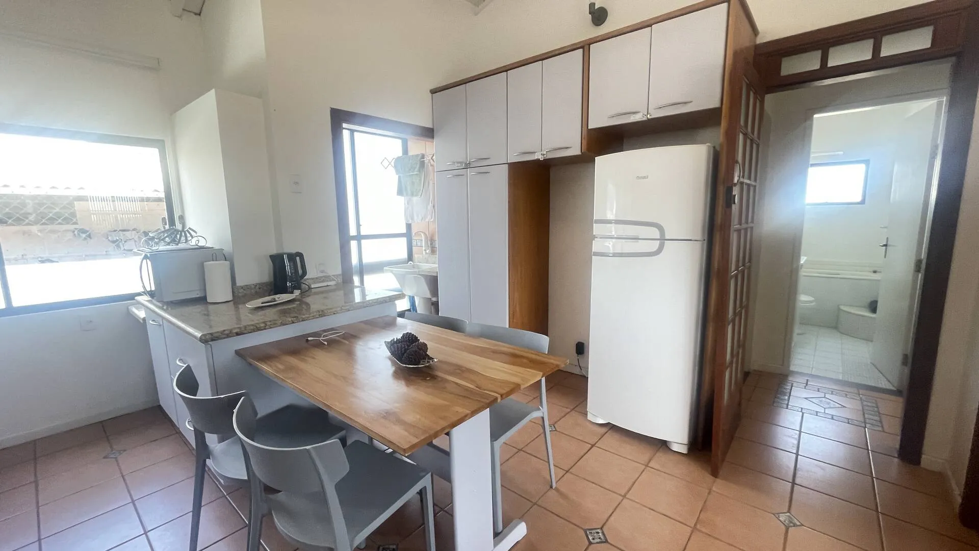 Imagem Apartamento 2 dormitórios locação anual em Jurerê