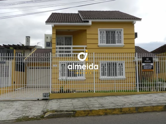 Imagem Casa 3 dormitórios à venda Nossa Senhora Medianeira Santa Maria/RS
