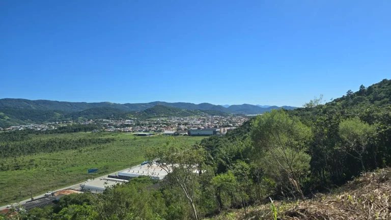 Imagem Terreno à venda em Garopaba-SC, Centro 360,34m² de área! Aproveite essa oportunidade única!