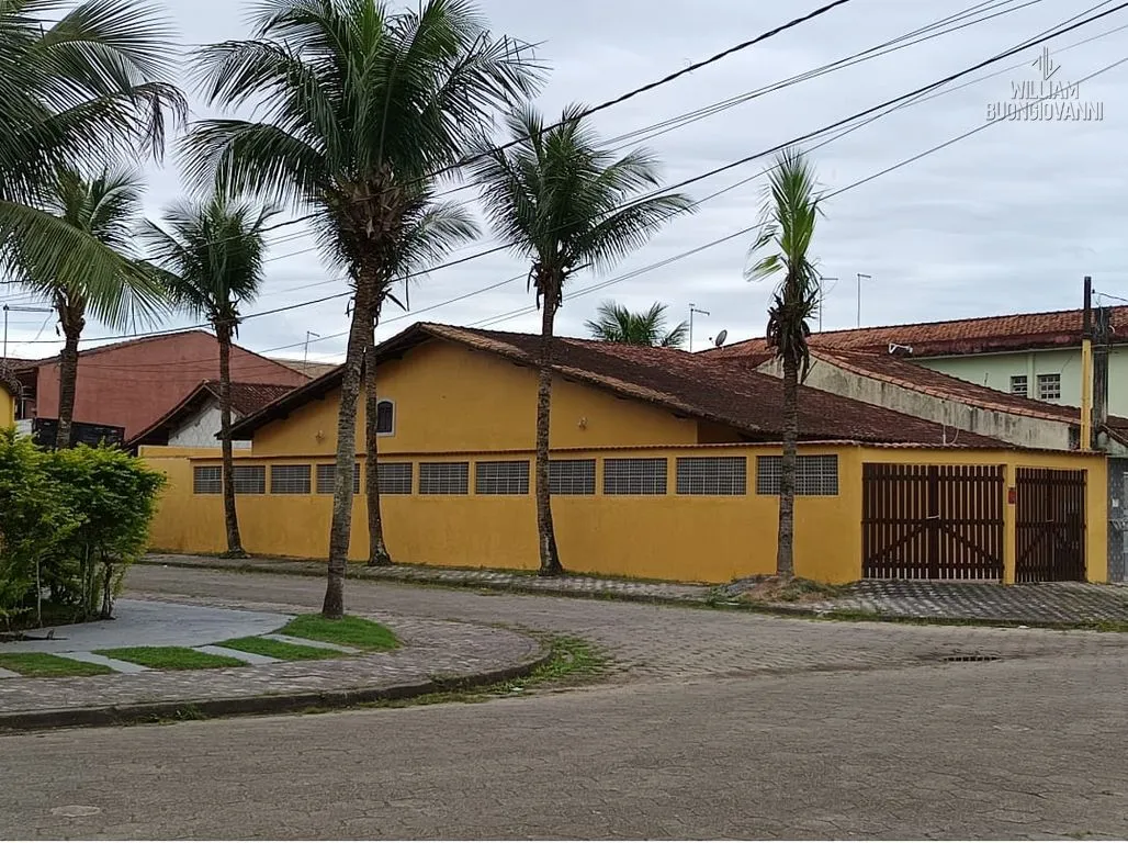 Imagem Casa térrea 2 dormitórios sendo 1 suíte em Mongaguá