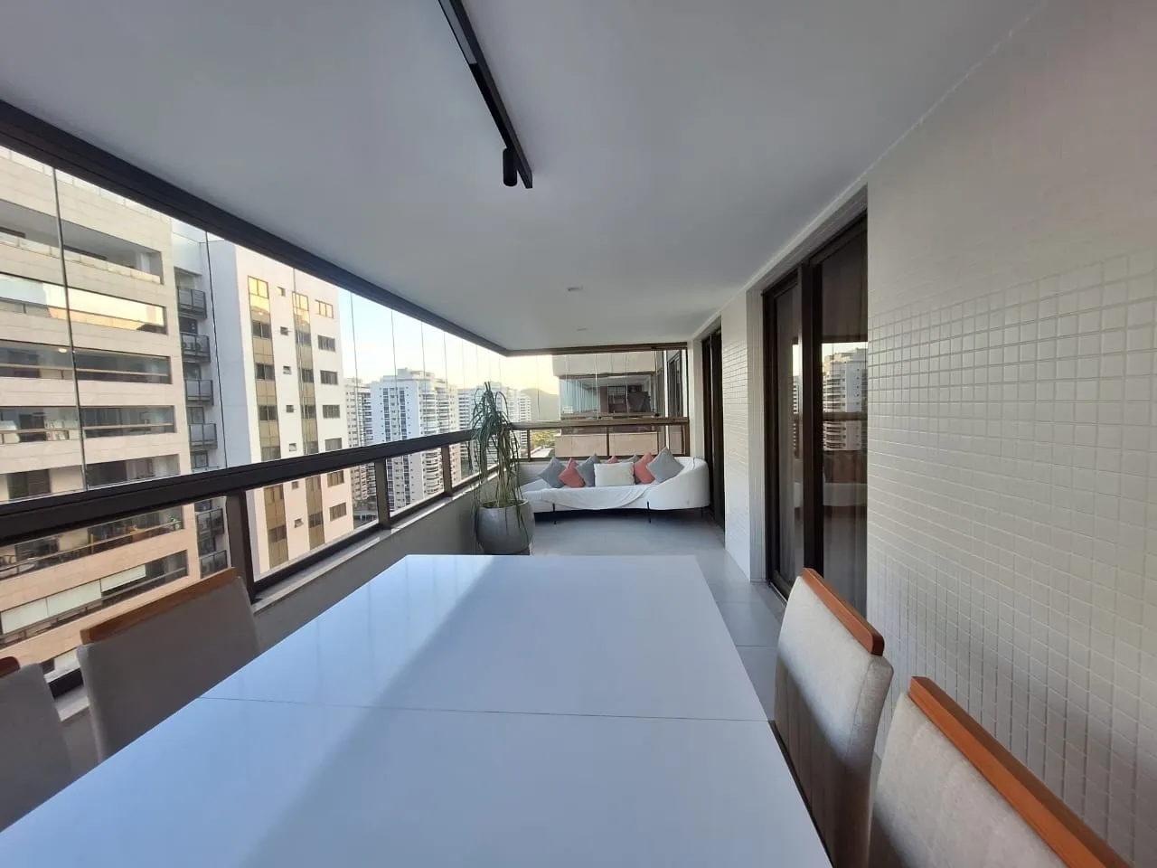 Imagem Apartamento para Venda em Rio de Janeiro, Barra da Tijuca, 4 dormitórios, 2 banheiros, 2 vagas