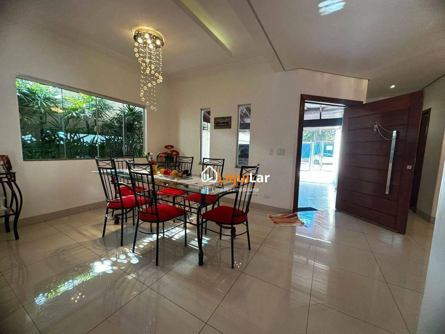 Imagem Sobrado à Venda com 3 Suítes e Vista para o Shopping Campo Grande