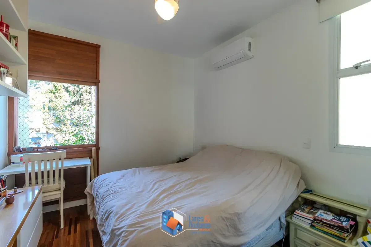 Imagem Casa para venda em Alto da Boa Vista com 3 quartos, sendo 1 suíte, 152m²