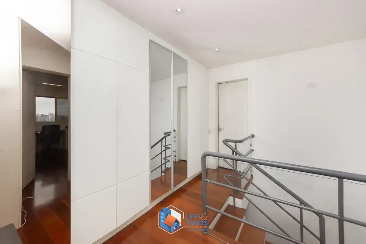 Imagem Duplex para venda em Itaim Bibi com 4 quartos, sendo 4 suítes, 190m²