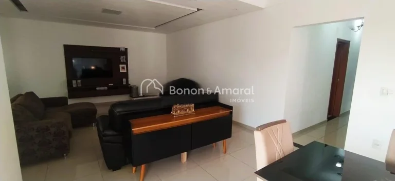 Imagem Linda casa praticamente térrea, localizada em condomínio com fácil acesso às Rodovias Anhanguera...