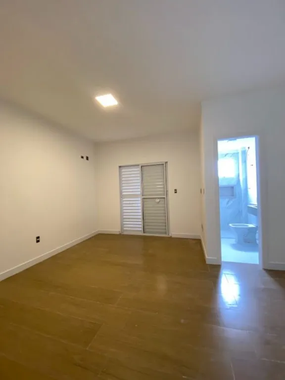 Imagem CASA COM 151,80 m² - TUPI - PRAIA GRANDE SP