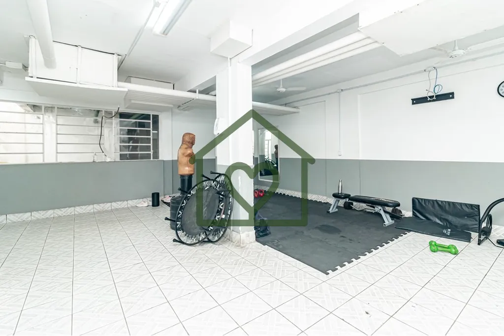 Imagem Apartamento com 84m² privativos, três dormitórios, sendo uma suíte, dois banheiros, sacada com l...