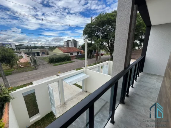 Imagem Sobrado a venda com terreno, 03 suítes, ótima localização em São José dos Pinhais PR