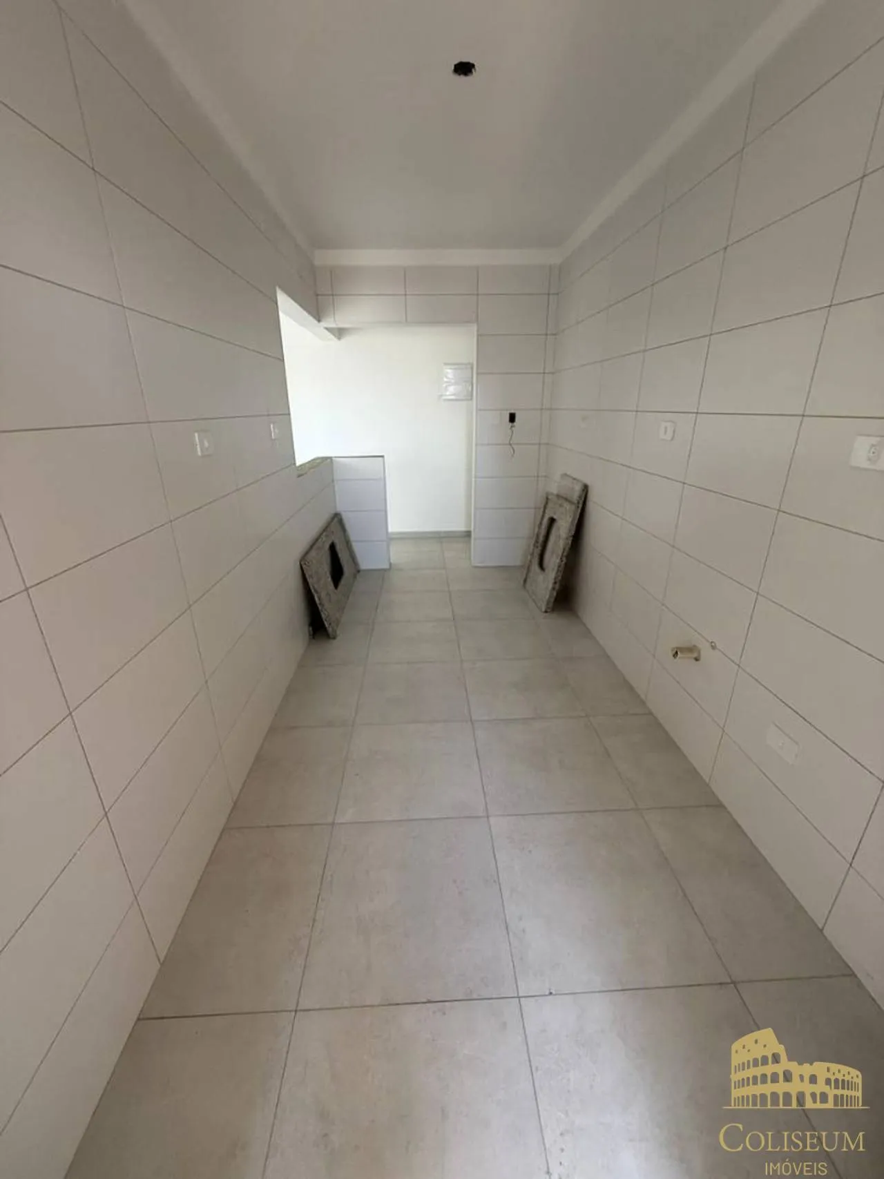 Imagem Apartamento com 2 dormitórios à venda, 76 m² por R$ 559.000,00 - Tupi - Praia Grande/SP