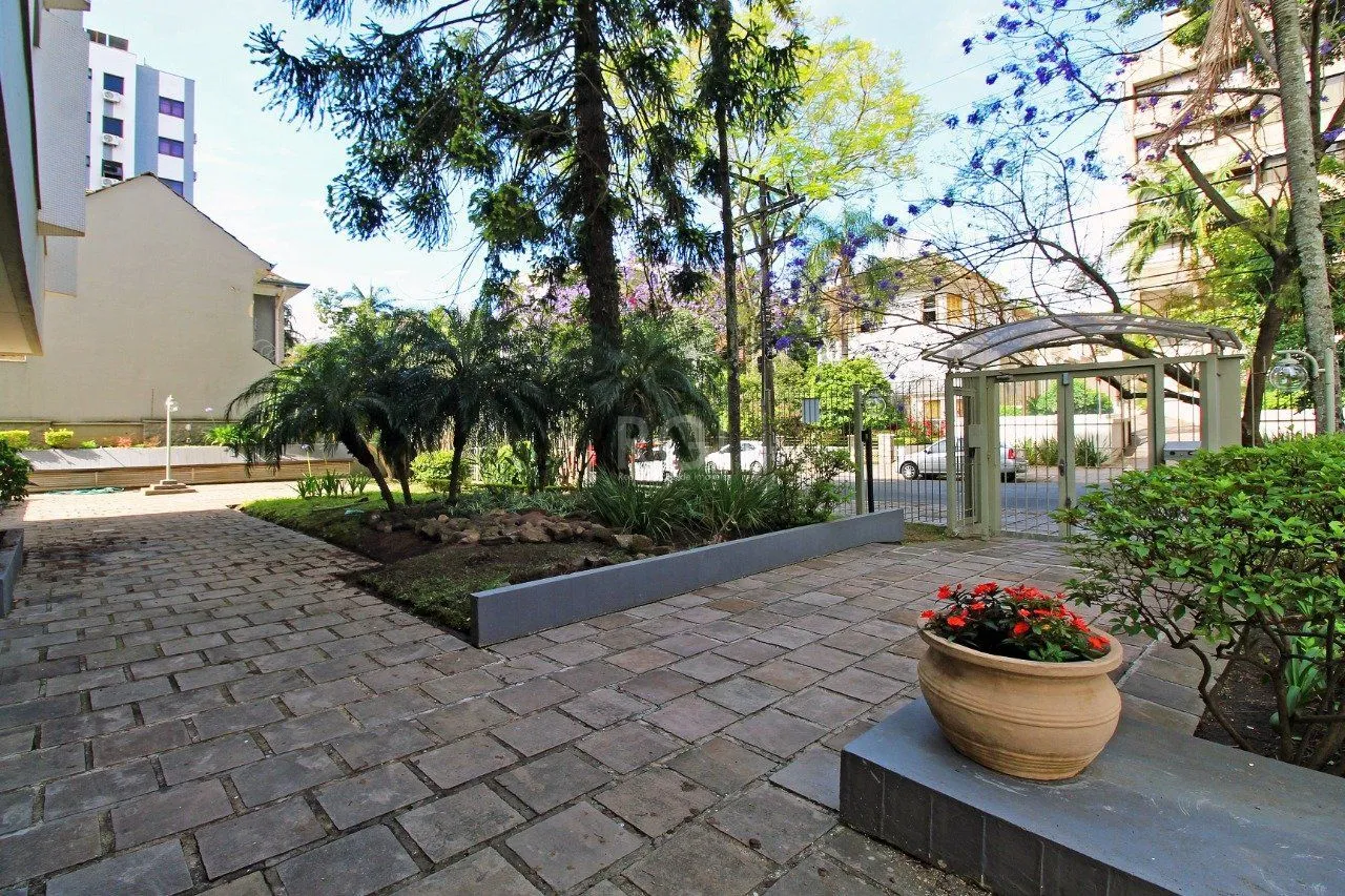 Imagem Apartamento para Venda - 245.75m², 3 dormitórios, sendo 1 suites, 2 vagas - Moinhos de Vento