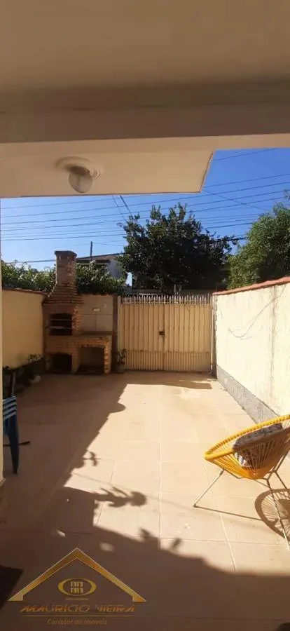 Imagem Casa em Condomínio para Venda em Cabo Frio / RJ no bairro Palmeiras