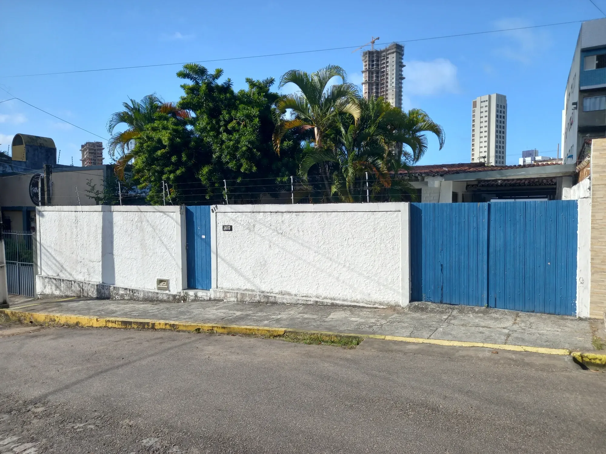 Foto do imóvel Casa com 3 Quartos à Venda, 244 m² em Rua Trairi