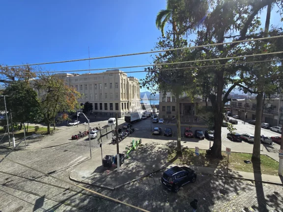 Imagem Sala/Conjuntos comerciais no Centro em frete da Alfandega para locação