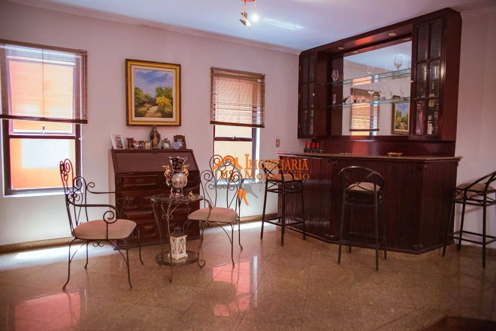 Imagem Sobrado com 4 dormitórios à venda, 400 m² por R$ 1.400.000,00 - Jardim Tranqüilidade - Guarulhos/SP
