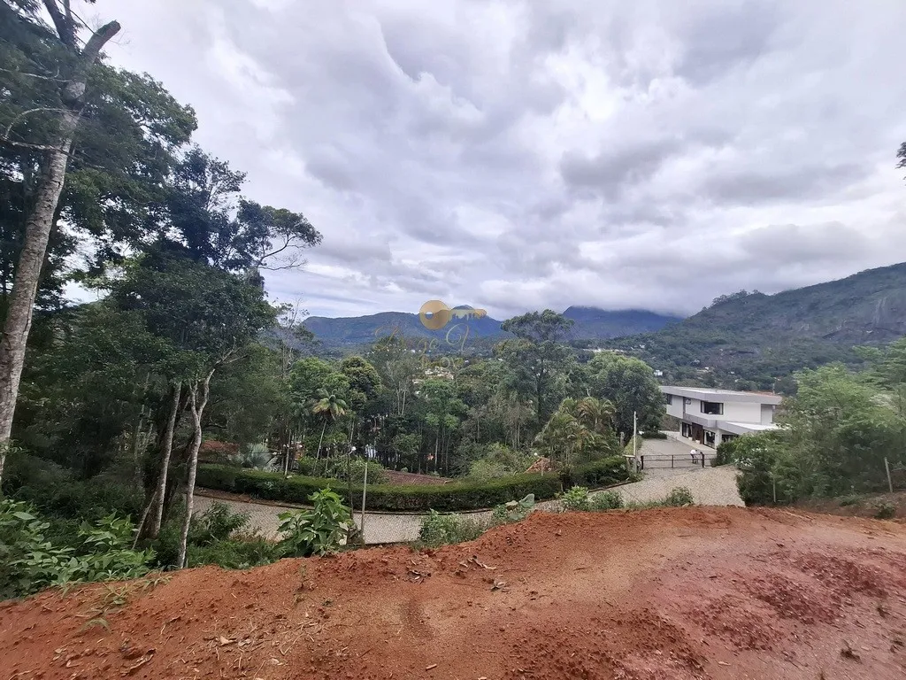 Imagem Terreno em Condomínio para Venda em Teresópolis / RJ no bairro Parque do Imbui