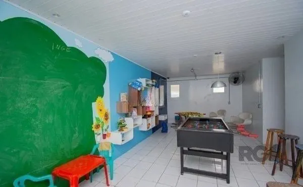 Imagem Casa em Condomínio com 03 quarto e 01 Vaga no Bairro Humaitá