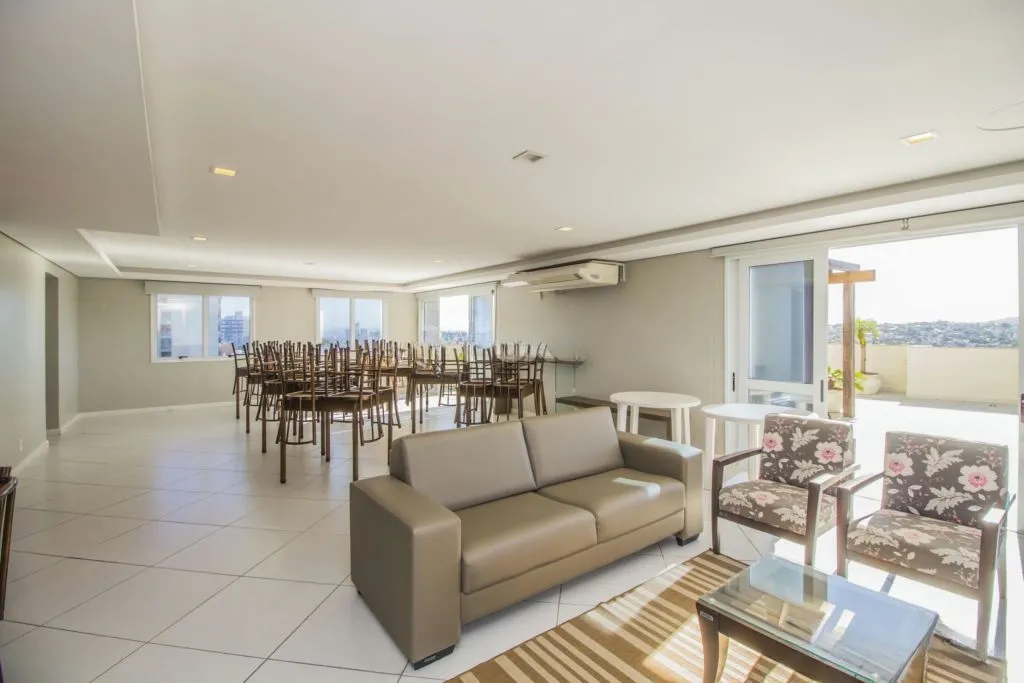 Imagem Apartamento de 2 dormitórios à venda no Jardim do Salso - Porto Alegre