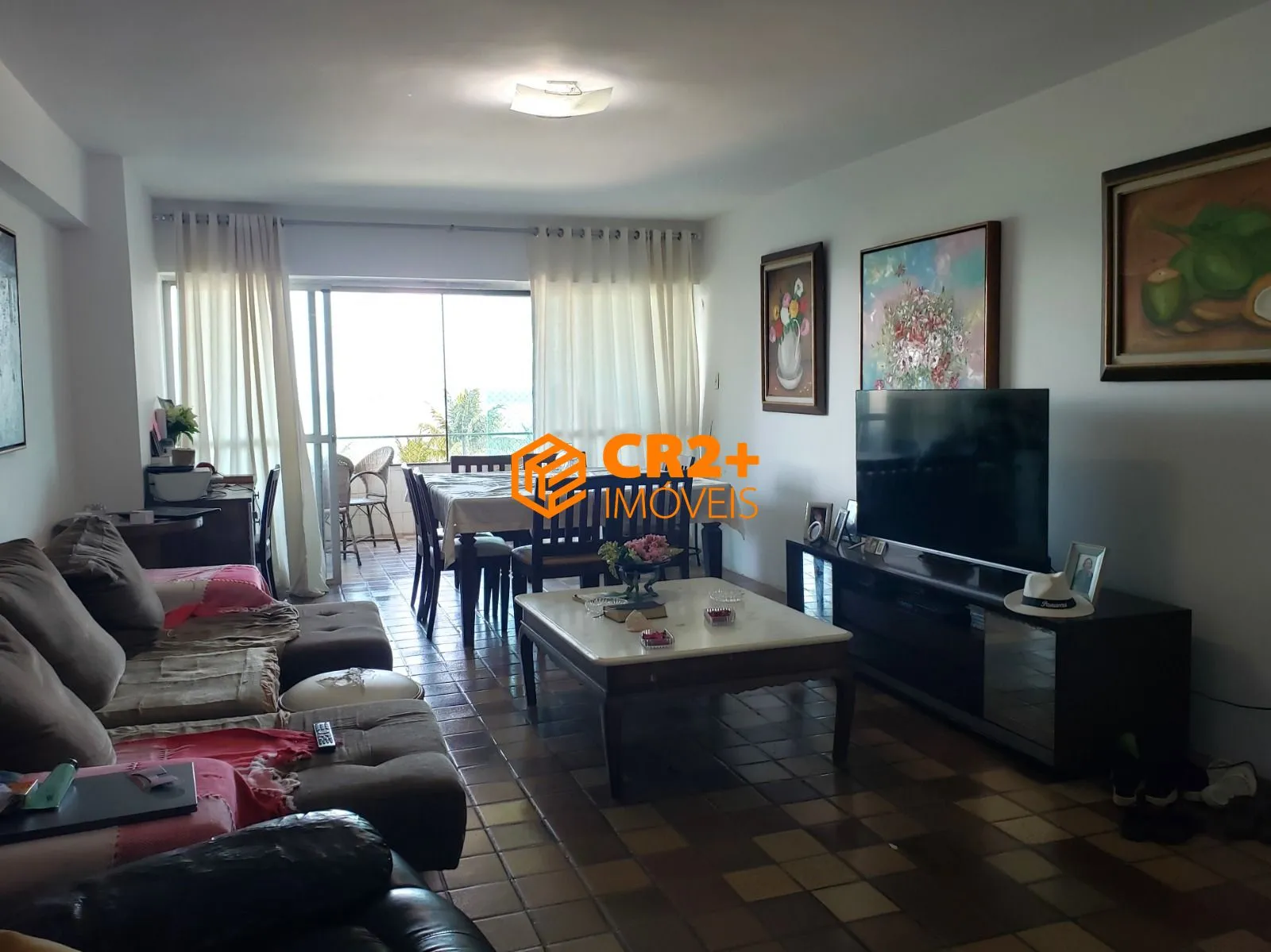 Imagem Vendo 4 quartos, 1 suíte, dep. completa, 200m2, em Candeias.
