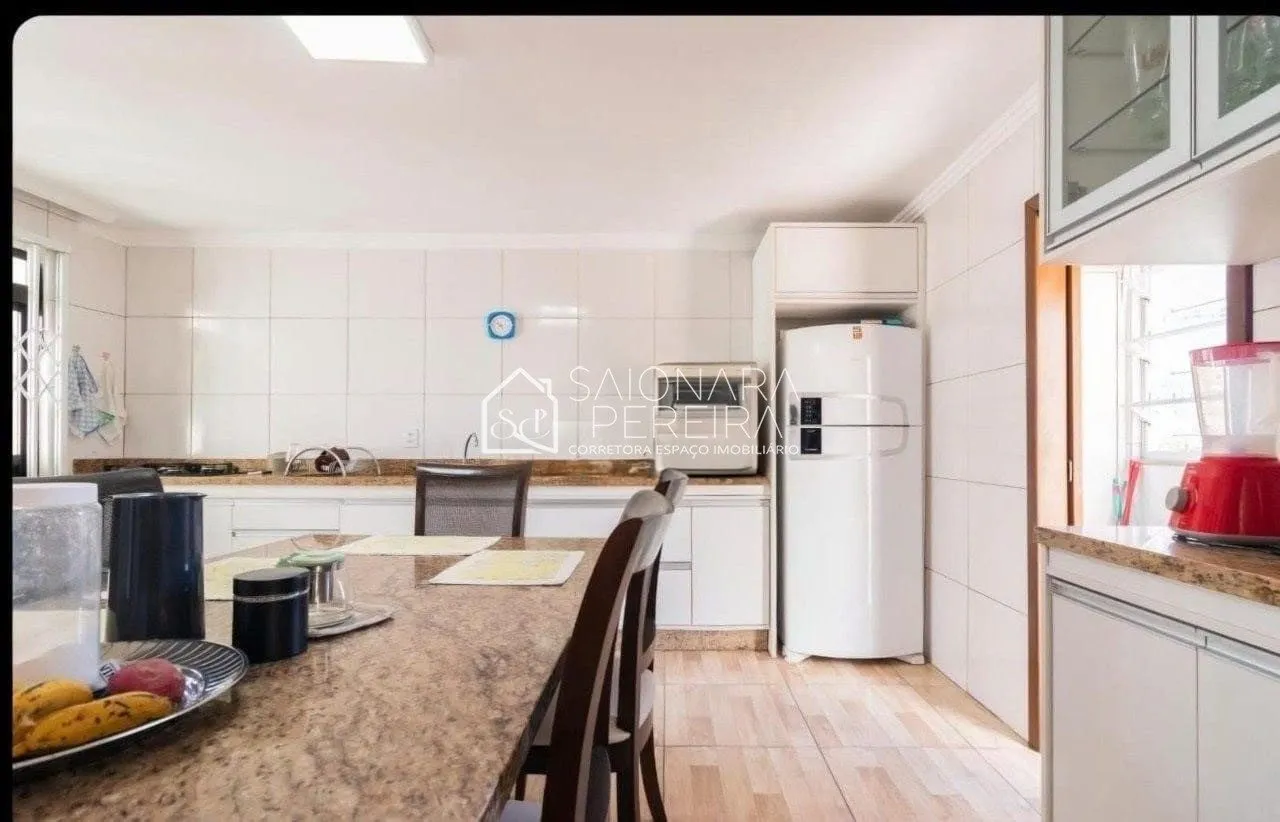 Imagem Casa à venda com 4 dormitórios em Barreiros, São José - 342m²