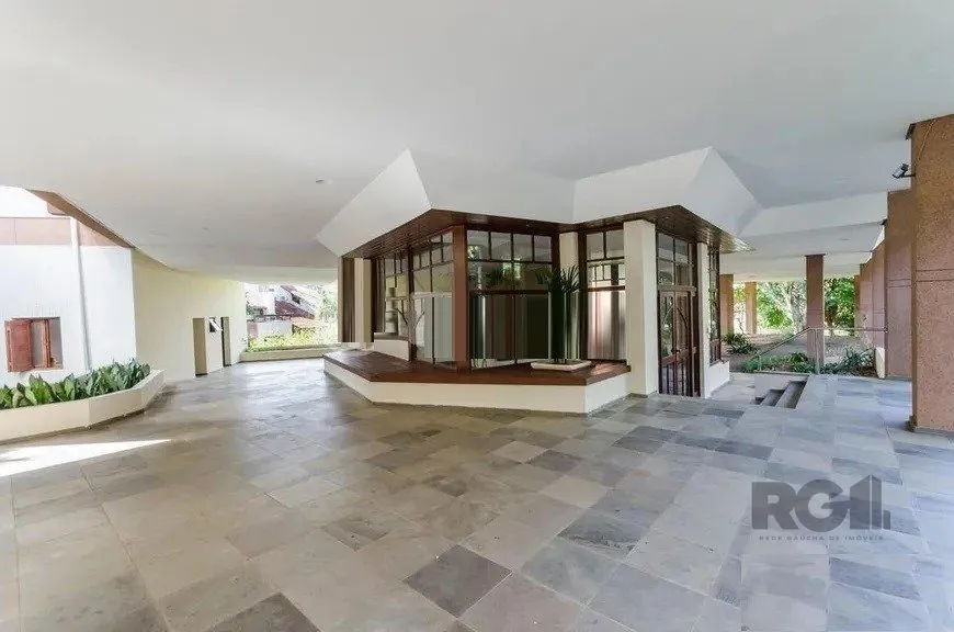 Imagem Vende-se luxuoso apartamento 4 quartos com 4 suítes, 2 vagas coberta, dependência completa, próximo da Encol - 306m² - Auxiliadora