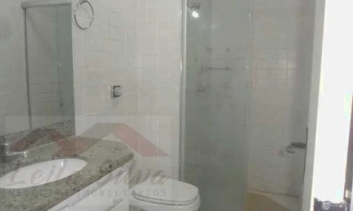 Imagem Tudo isso com localização privilegiada, próximo a escolas, supermercados, hospitais e faculdades.