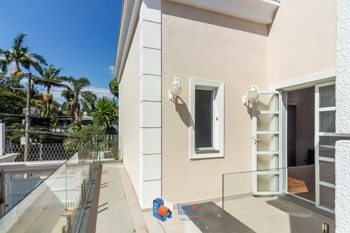 Imagem Casa no condomínio Condomínio Stephanie para venda com 5 quartos, sendo 3 suítes, 315m²