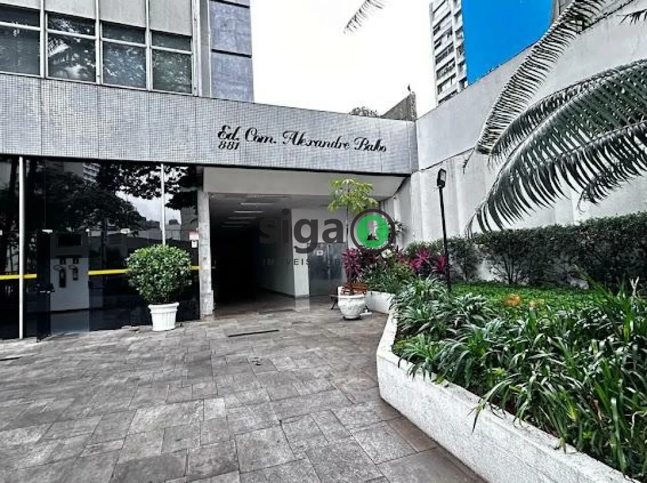 Imagem Sala comercial com 328m² em vão livre, 6 vagas na Consolação para Locação