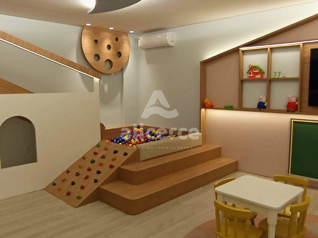 Imagem Apartamento elegânte e Confortável 89m2-2 Suítes, Sol da Tarde e Localização Privilegiada