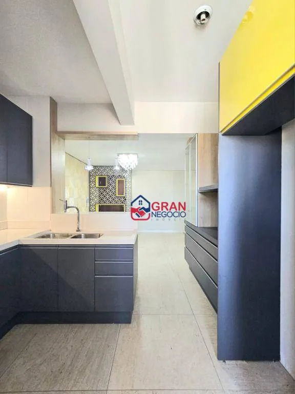 Imagem Apartamento mobiliado no centro de São José