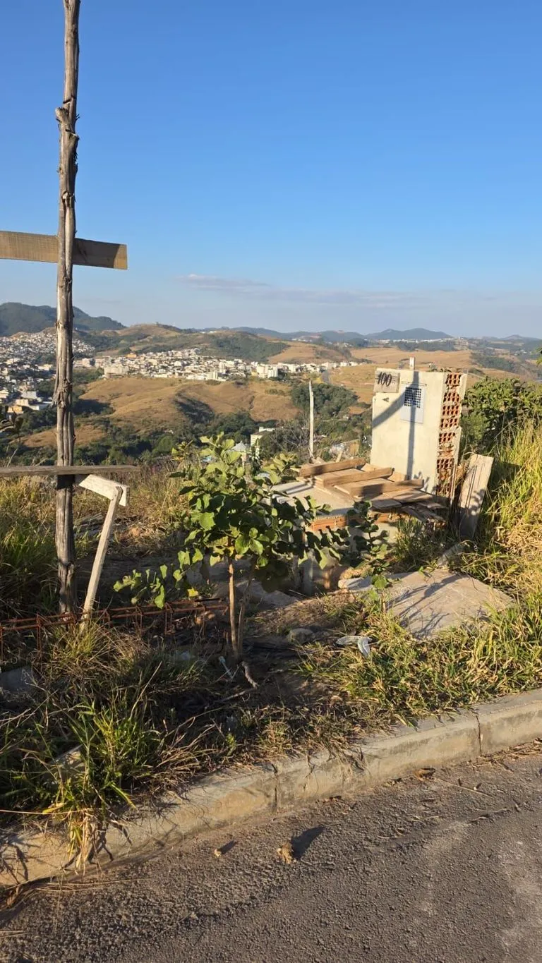 Foto do imóvel Terreno a venda no bairro bandeirantes em Poços de Caldas - MG