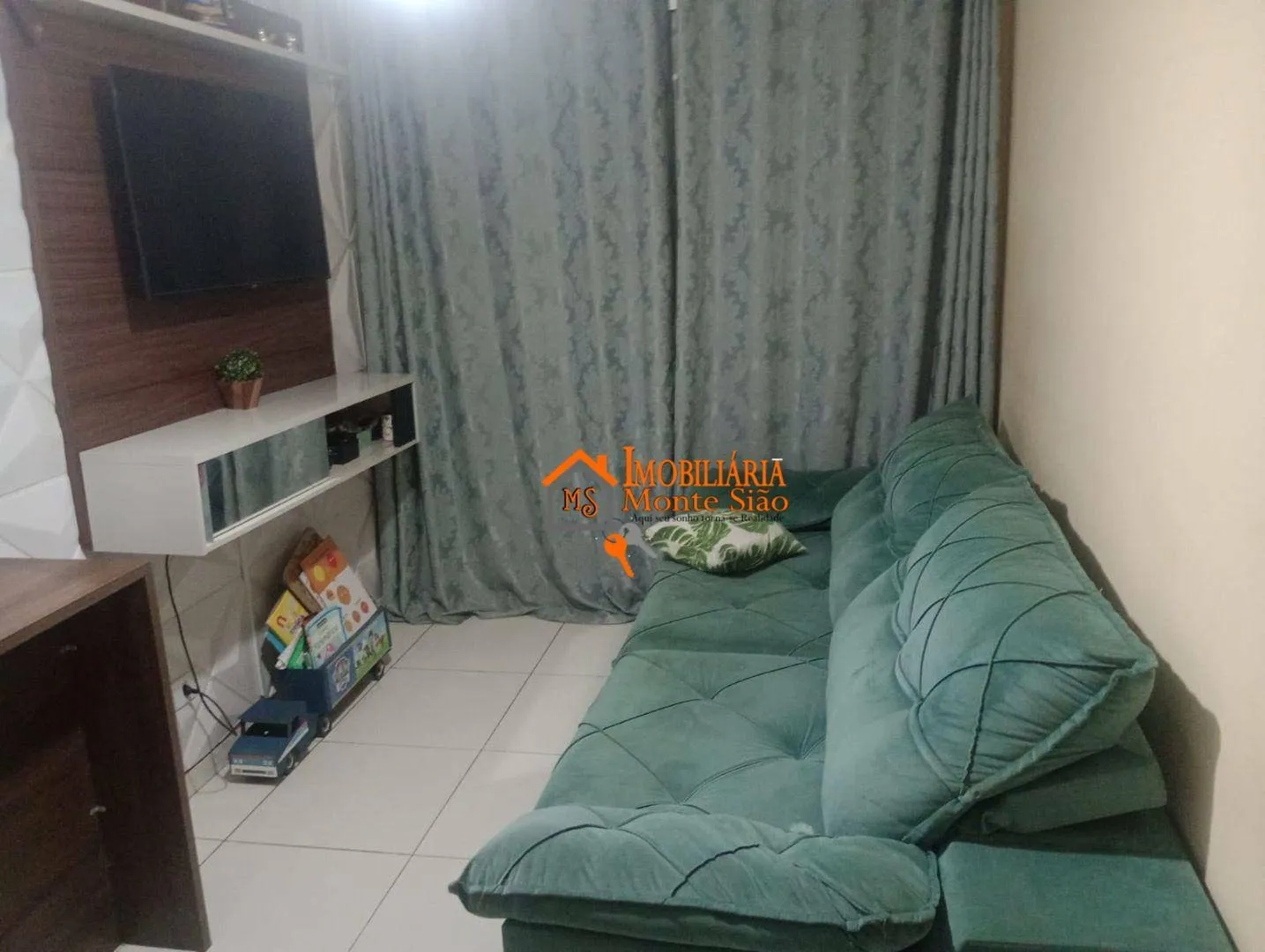 Imagem Apartamento com 2 dormitórios à venda, 47 m² por R$ 260.000,00 - Água Chata - Guarulhos/SP