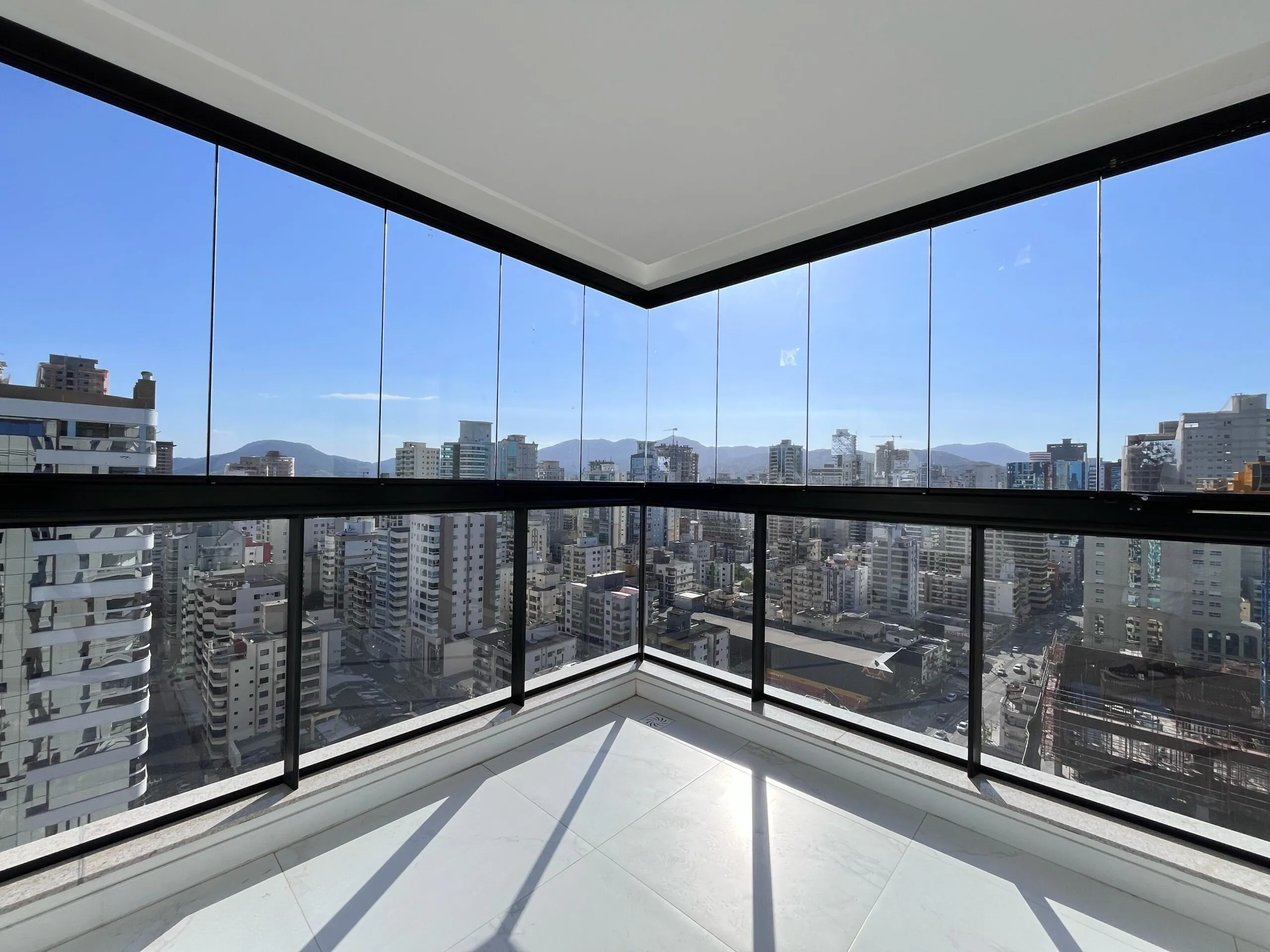 Imagem Apartamento com vista para o mar à venda com 153m2 por R$ 3.725.000,00
