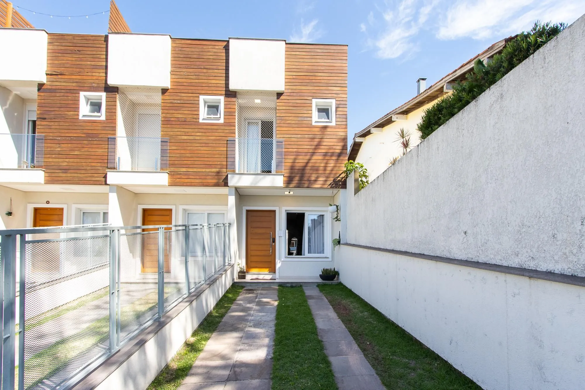 Imagem Ótima casa com 3dormitórios 1 suite no bairro Tristeza