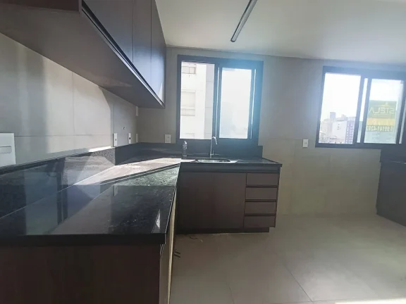 Imagem Cobertura de luxo à venda no Lourdes - 2 quartos, suíte, hidromassagem.