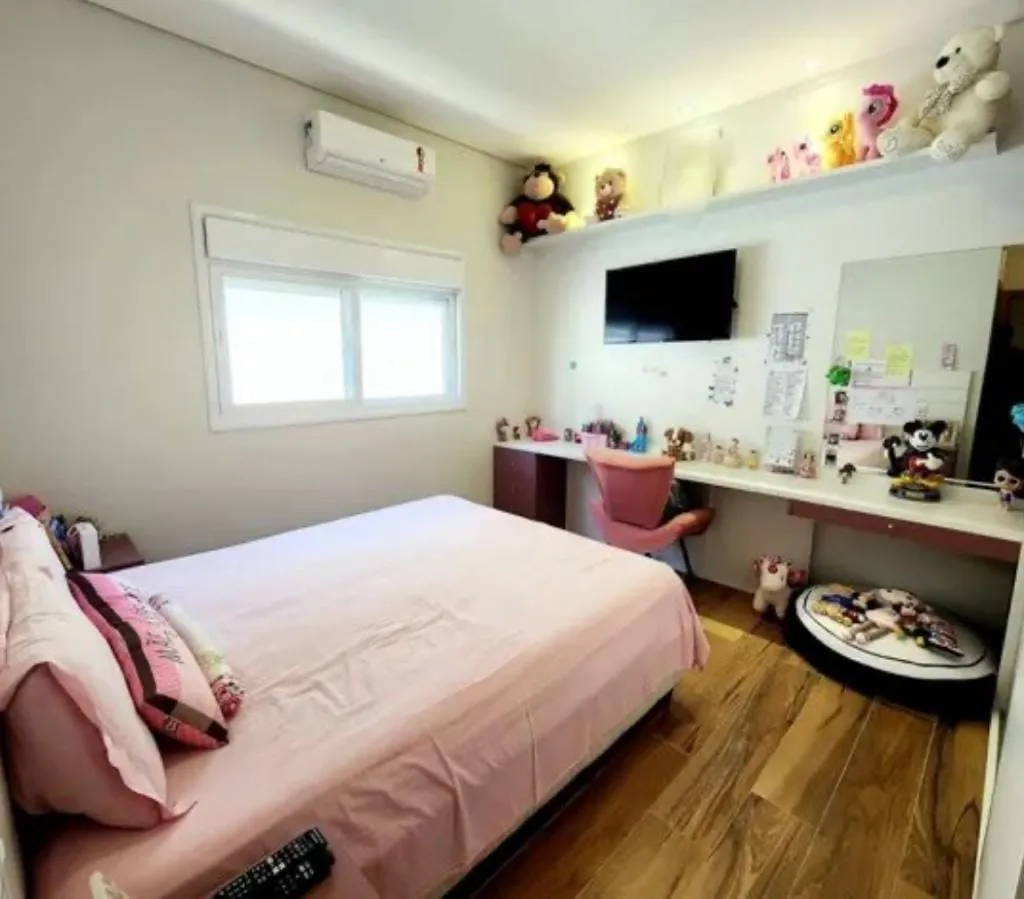 Imagem Casa à venda 3 Quartos, 1 Suite, 2 Vagas, 300M², Piracangaguá, Taubaté - SP | Condomínio Ouroville
