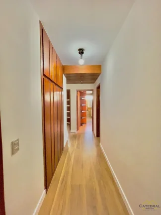 Imagem Apartamento à venda de 214m2 com 4 quartos sendo 2 suítes com 2 vagas em Jundiaí - SP