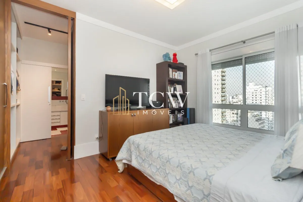 Imagem Apartamento 3 Suítes em Aclimação SP