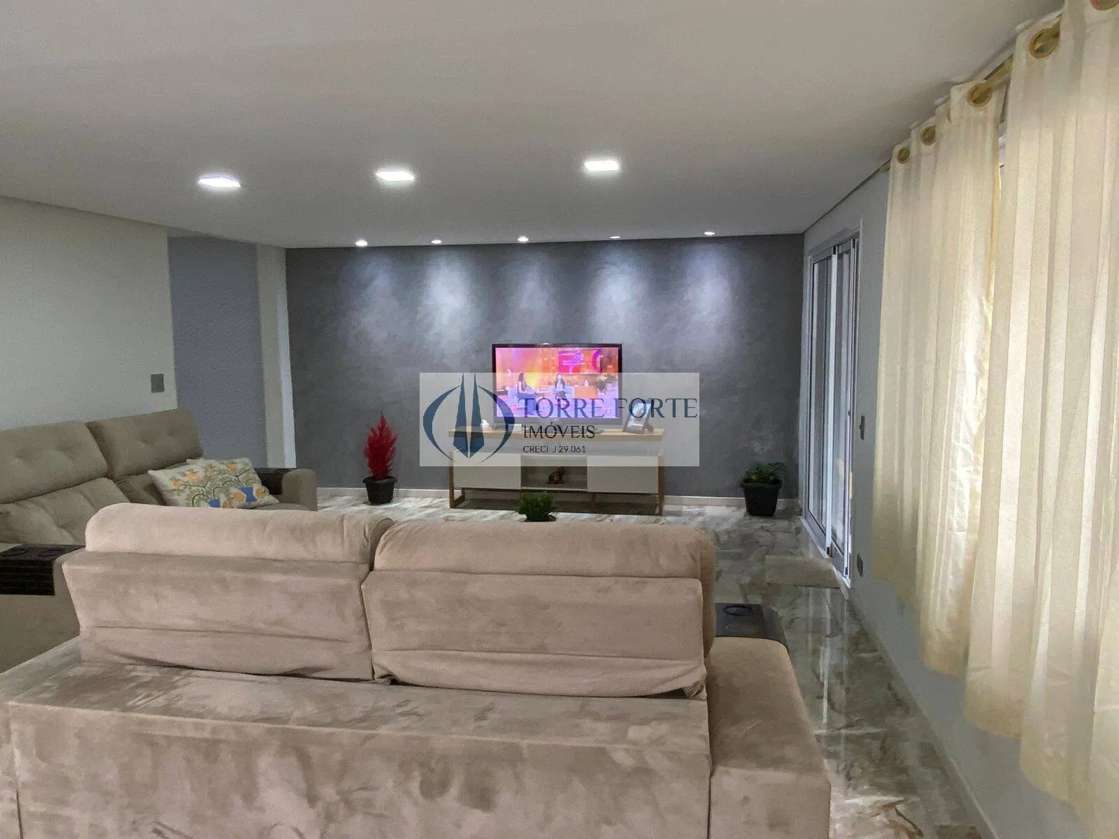 Imagem Casa de condominio Aruja V com 4 suites 3 vagas no Jardim Fazenda Rincão