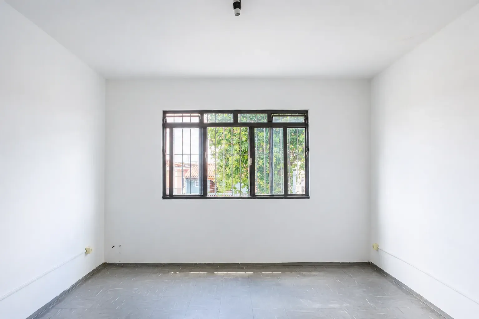 Foto do imóvel Ponto Comercial para Alugar, 30 m² em Jardim Ester - São Paulo