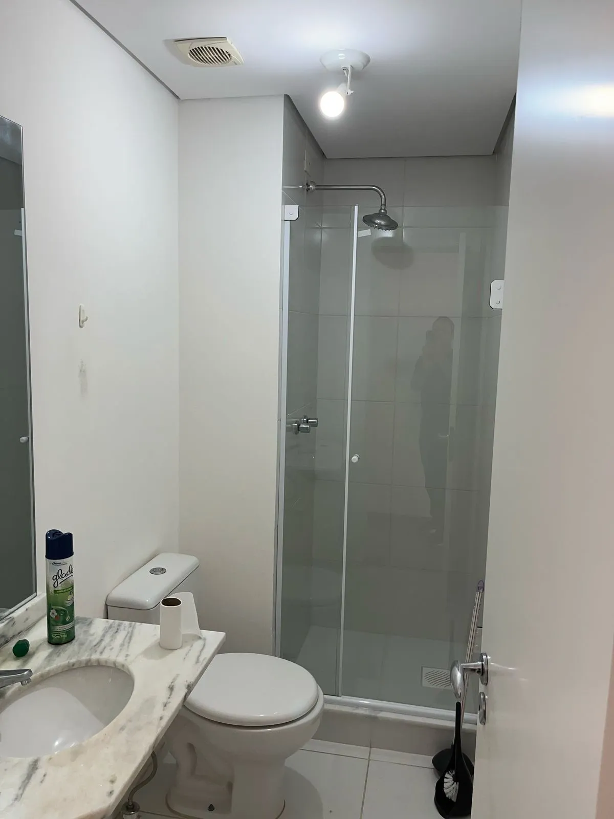 Imagem Junto ao Shopping Iguatemi. 3 quartos ( 1 suíte) sacada, churrasqueira e 1 vaga