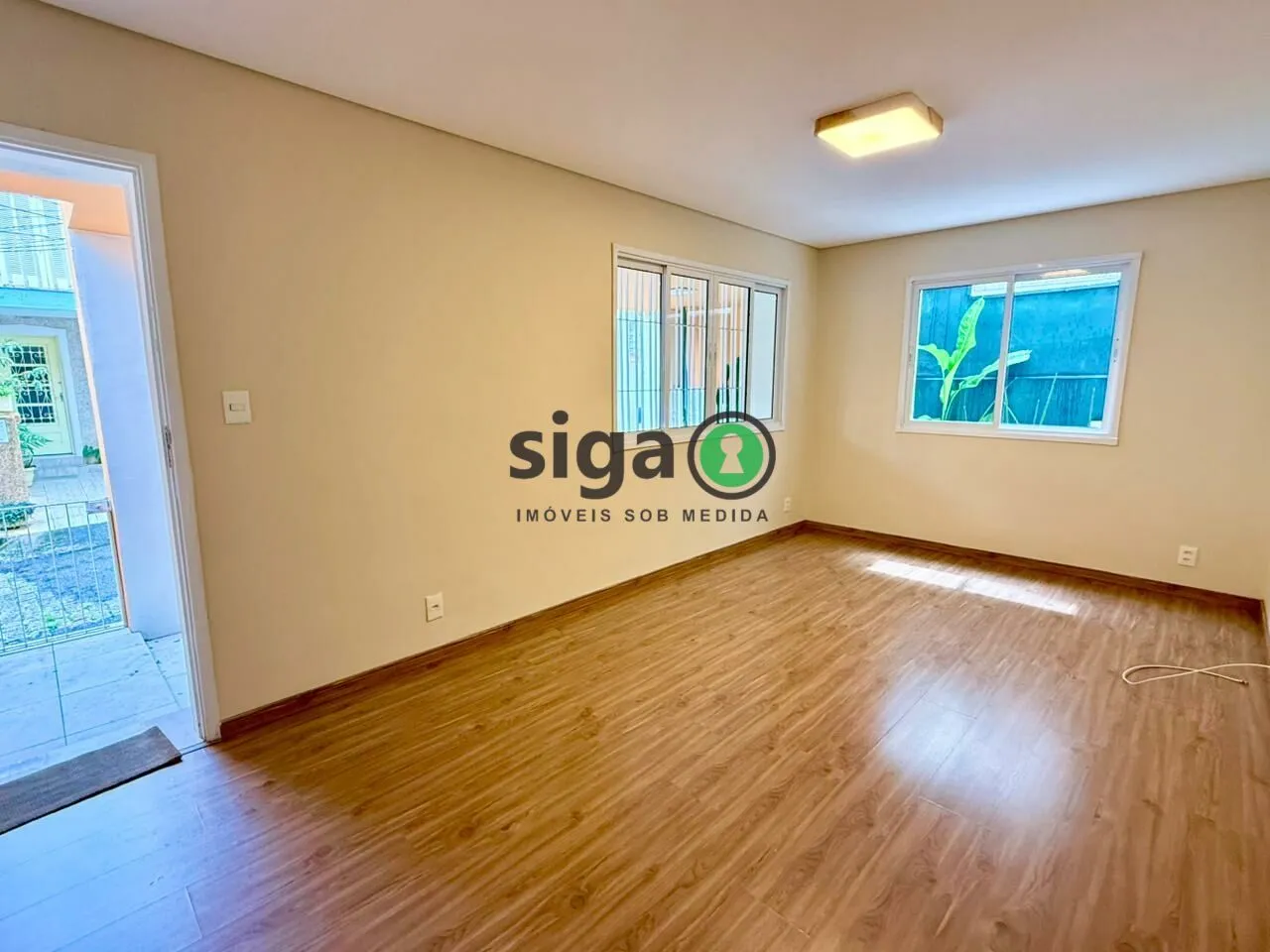 Imagem Venda de Casa de Vila em Pinheiros, com 3 suítes, 1 vaga de garagem, sem mobília