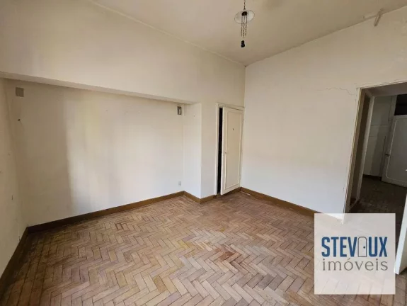 Imagem Casa de Vila na rua Pamplona conm portão !