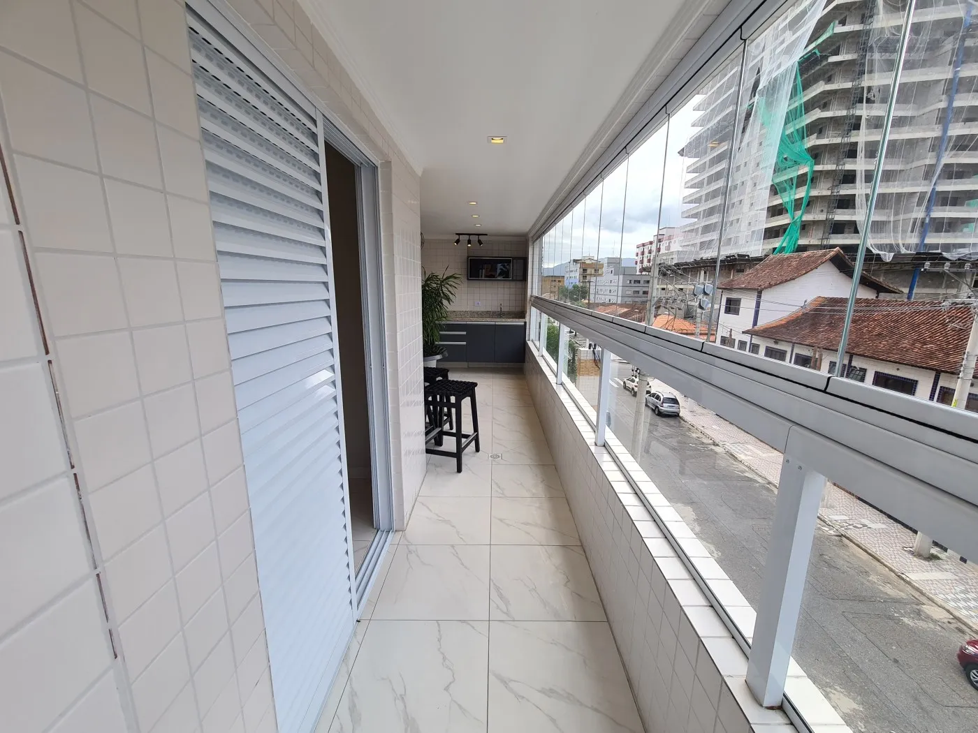 Imagem Apartamento para Venda em Praia Grande, Caiçara, 2 dormitórios, 1 suíte, 1 banheiro, 1 vaga