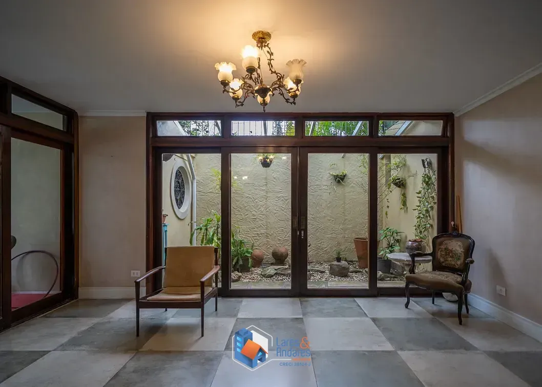 Imagem Casa para venda em Jardim Cordeiro com 4 quartos, sendo 4 suítes, 357m²
