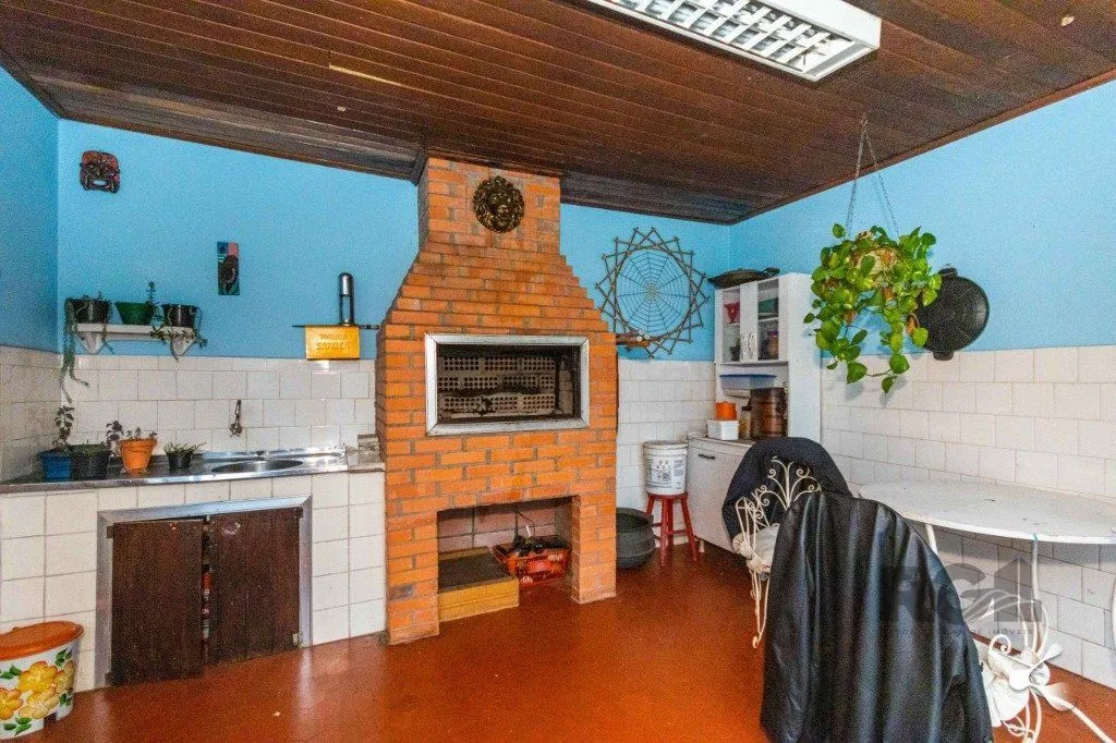 Imagem Casa para Venda - 240m², 3 dormitórios, sendo 1 suites, 3 vagas - Cristal