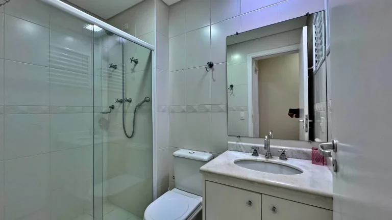 Imagem Apartamento com 3 dormitórios à venda, 106 m por R$ 2.450.000,00 - Riviera