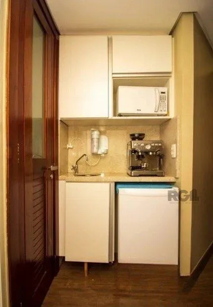 Imagem Sala Comercial 39m² - 2 módulos, recepção e 1 vaga no bairro Auxiliadora