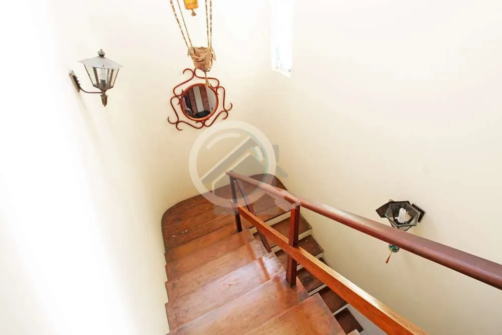 Imagem Você procura uma casa com estilo, próprio para o conforto e bem estar da sua família? Essa bela r...