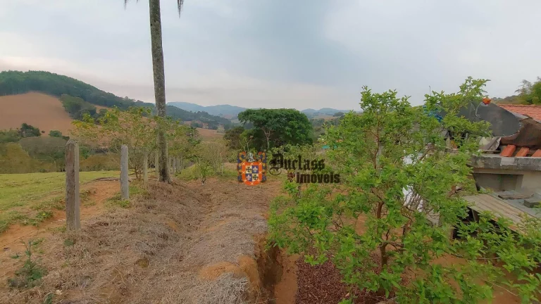 Imagem Chácara com 1 dormitório à venda, 12750 m² por R$ 750.000,00 - Toledo - Toledo/MG